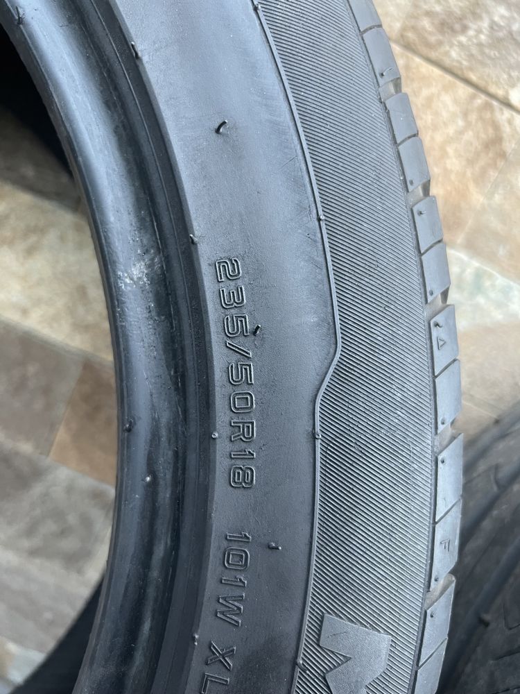 Летни гуми 235/50R18