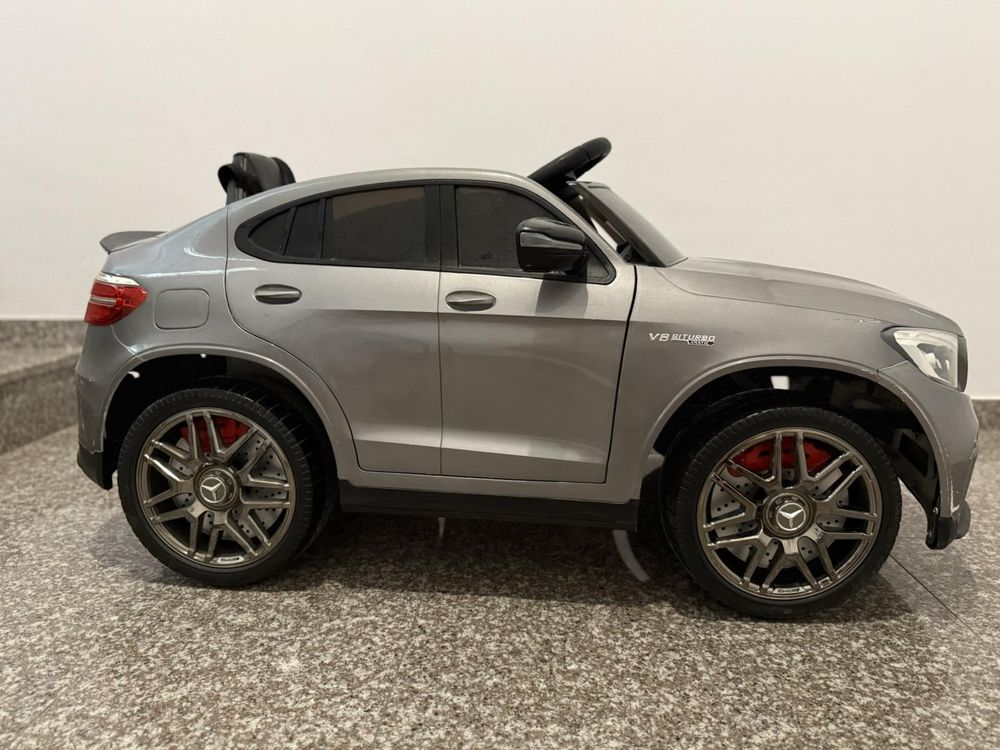 Акумулаторен джип  / кола Mercedes AMG GLC 63 S Металик