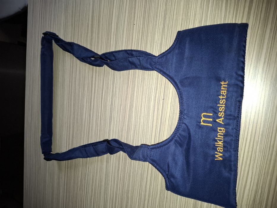 Ham pentru susținerea bebelușului la primii pași. 
Stare impecabilă, c