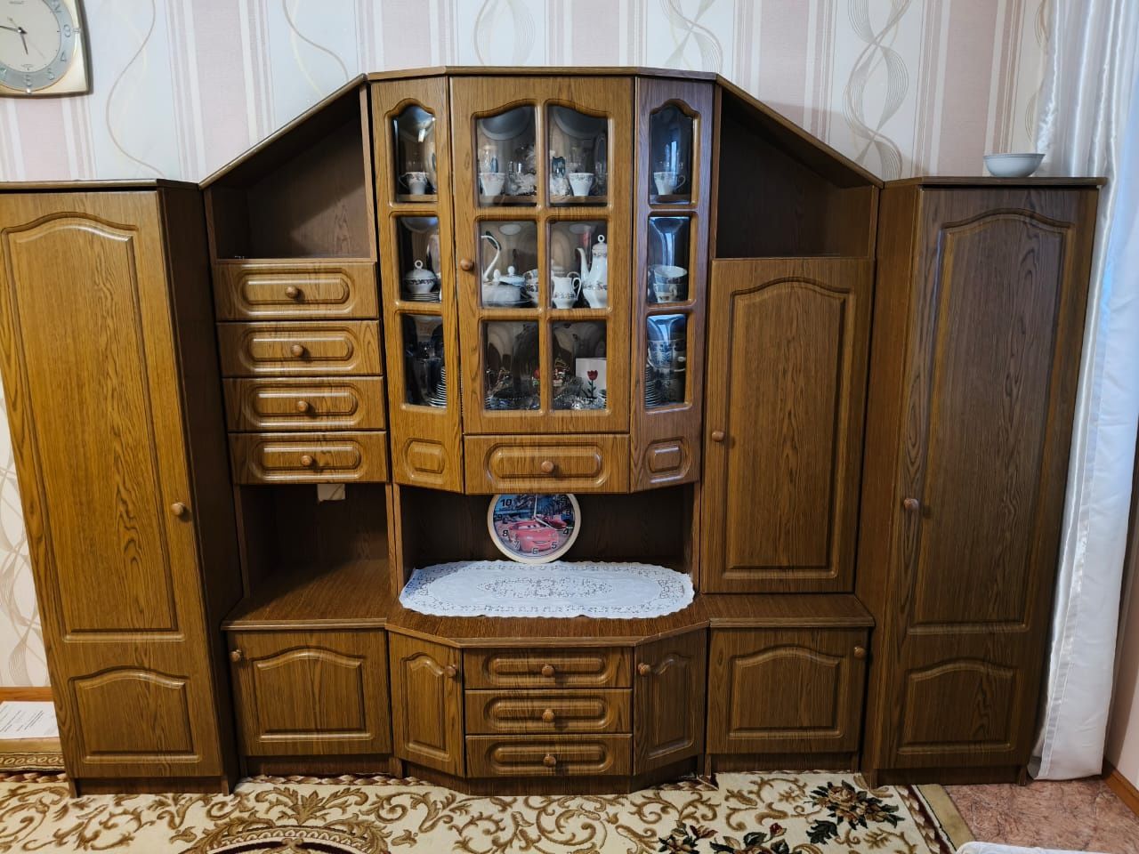 Продам стенку срочно!