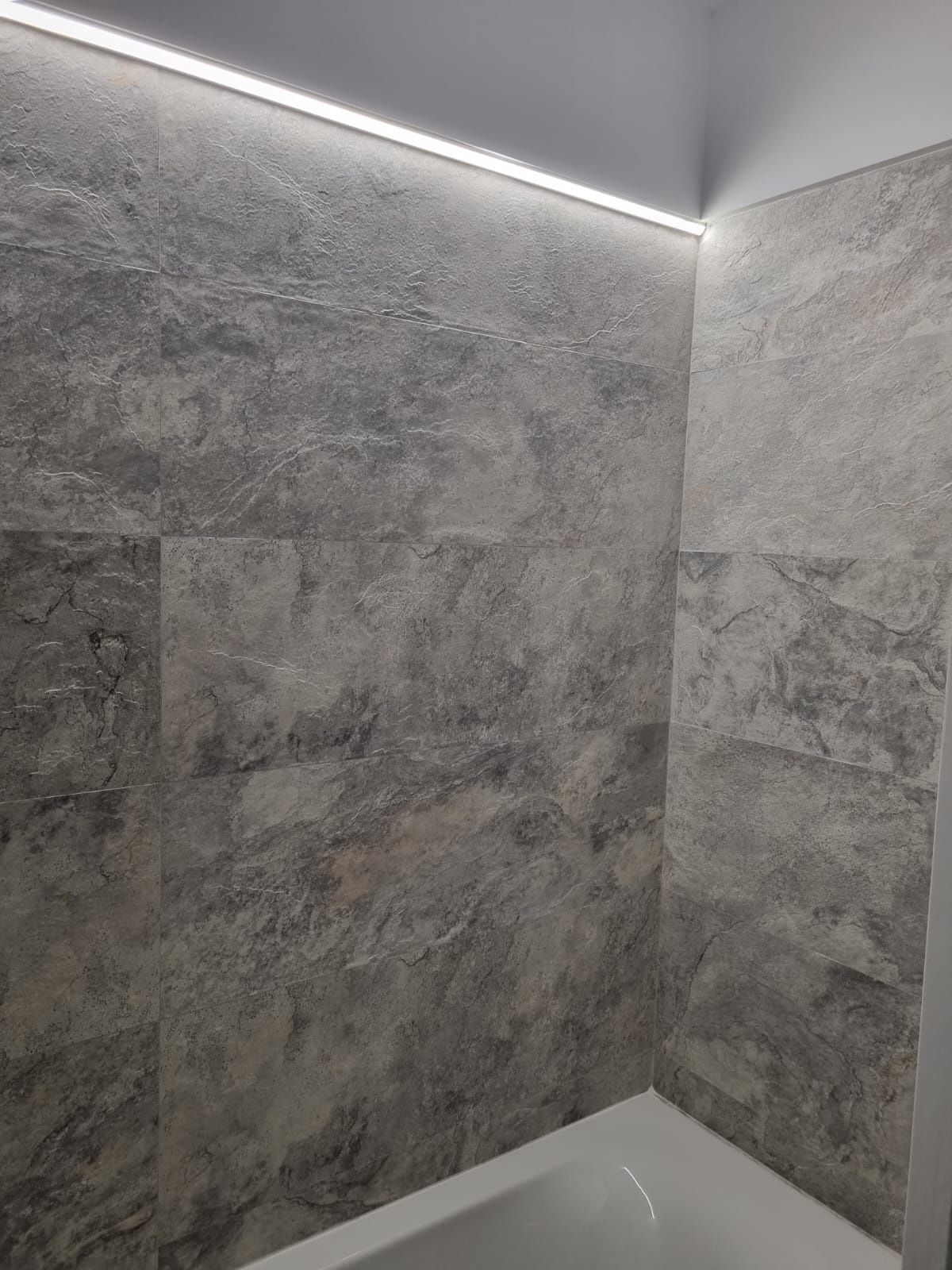 Lucrări rigips, zugraveli interior, gresie - faianta, sapa