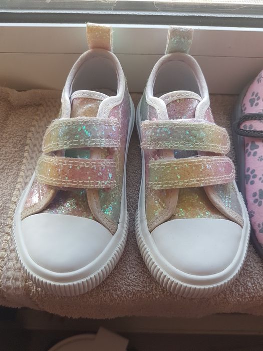 2чифта обувки 23,24н за 20лв