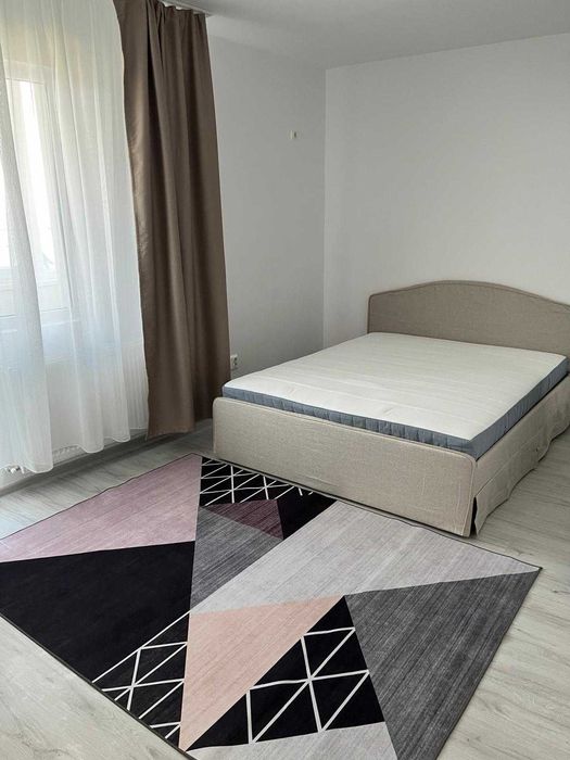 Inchiriez garsoniera Militari Residence