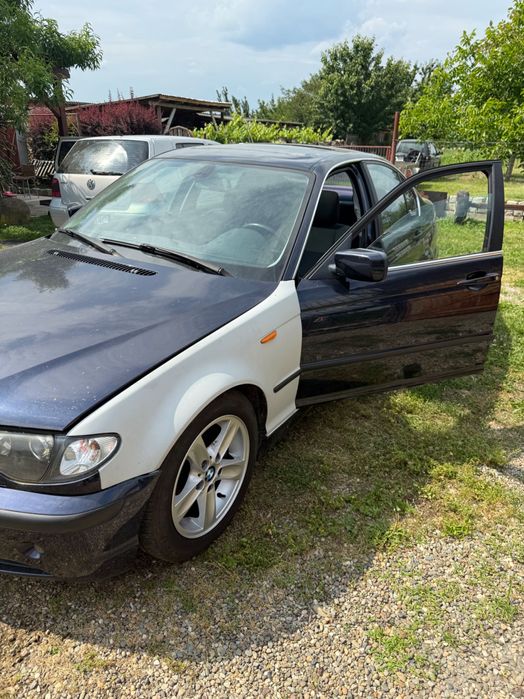 Vând BMW e46 . 2.2 benzină .1200 de euro ! Ultimul preț! Nu e înscris.
