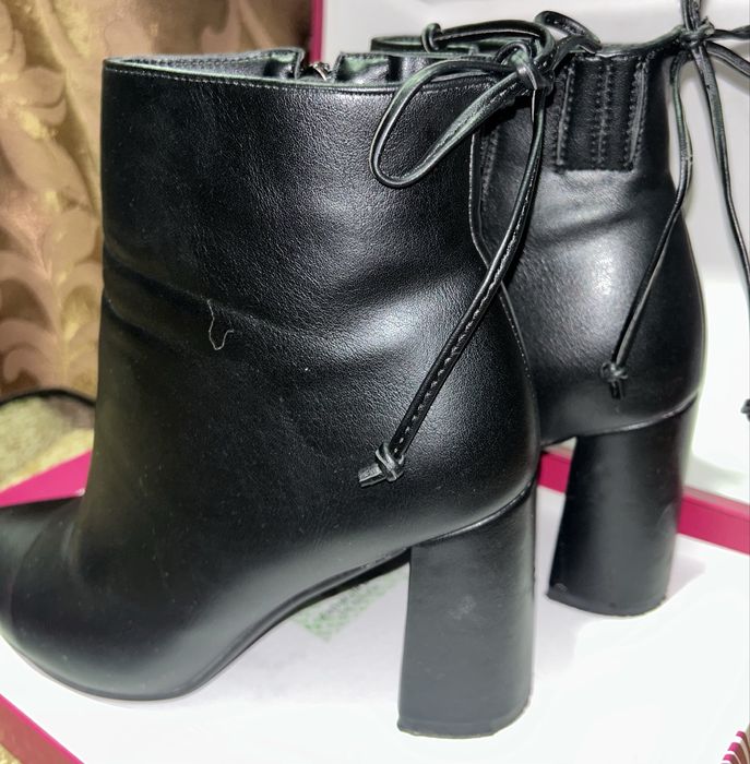 Ботинки на каблуке