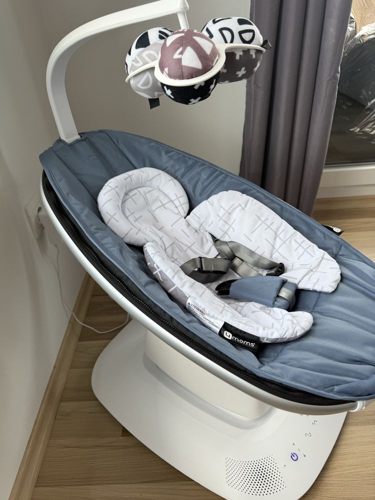 Електрическа бебешка люлка mamaRoo 5.0