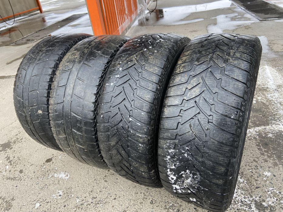 Продам зимние шины 255/55/18