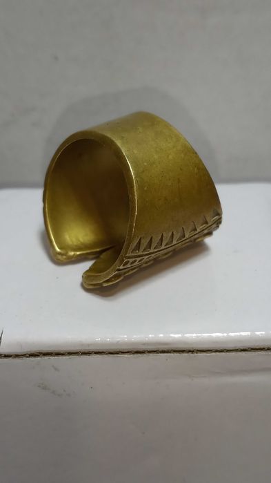 Пръстен от месинг