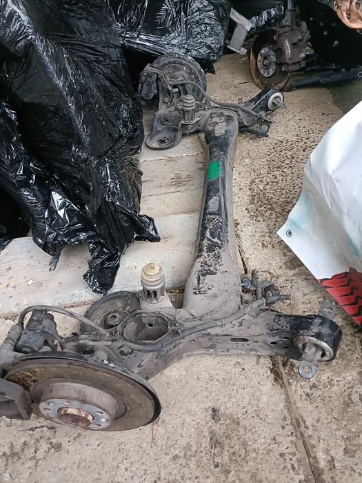 Punte spate Peugeot 5008 2017-2024