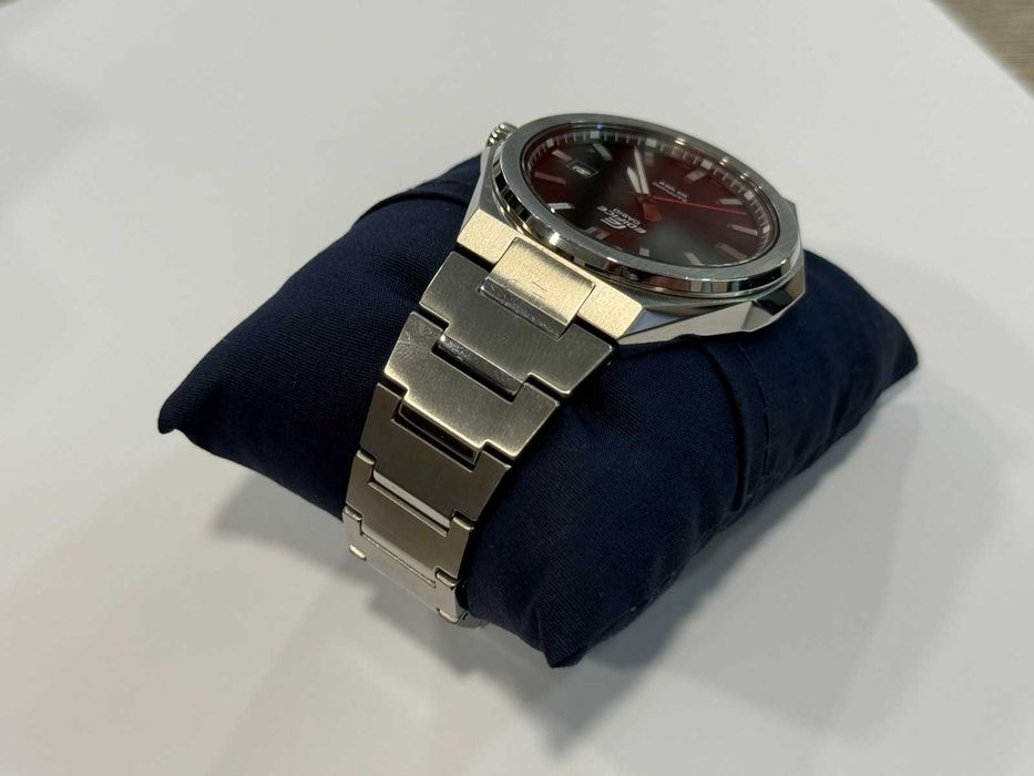 Часовник Casio Edifice Edifice EFB-108D-1AVUEF