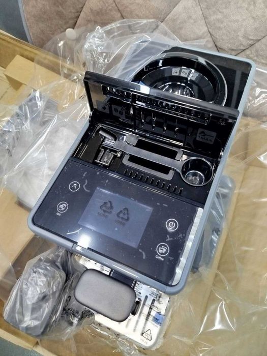 Итальянка DeLonghi RIVELIA
