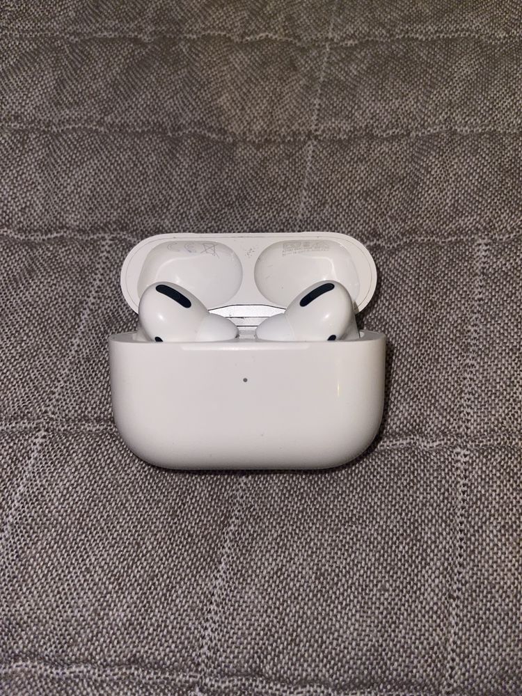 Airpods pro 1st generation