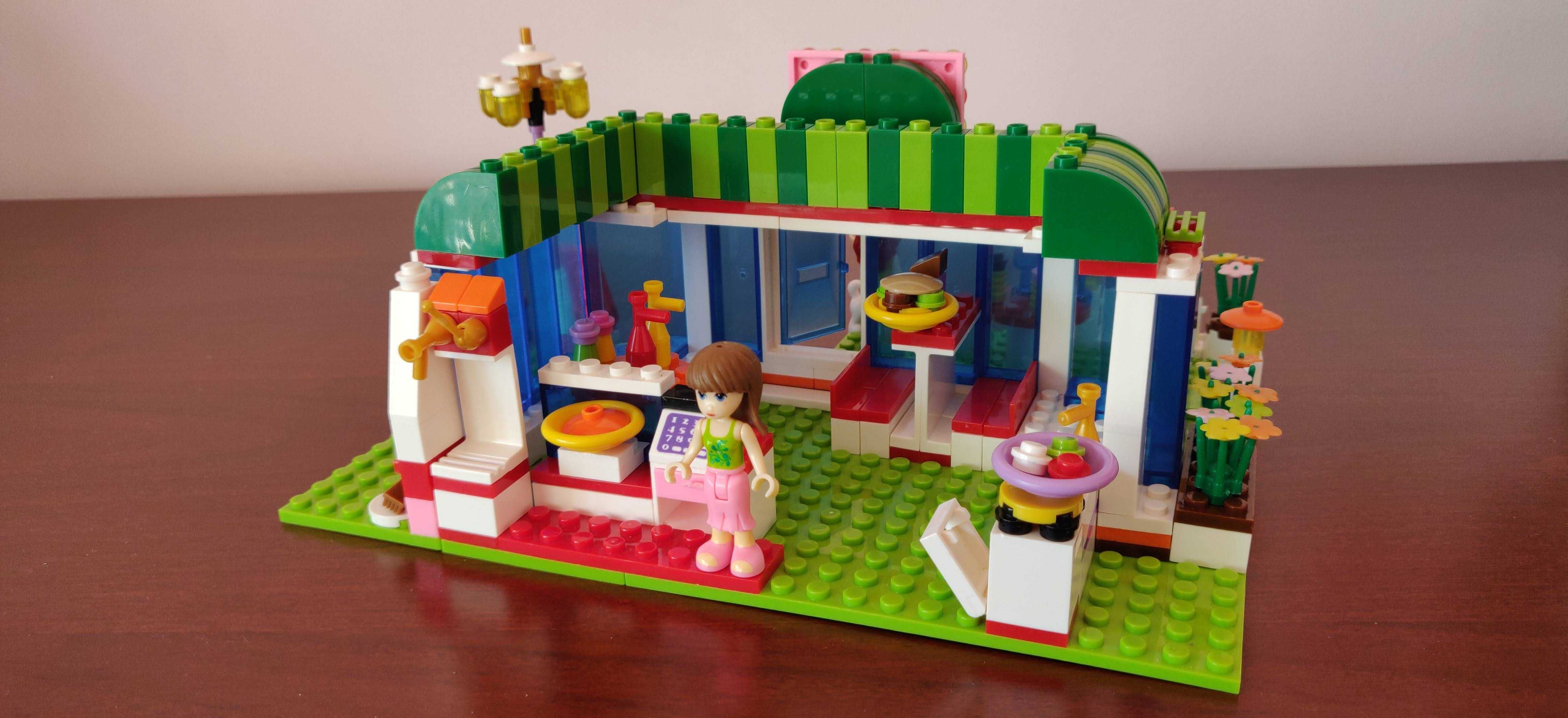 Lego Fashion Girls Restaurant, 298 piese, 6ani+, set complet