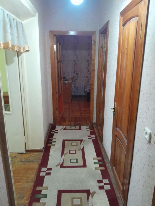 Срочно продаем 4-х комн. квартиру на Юнусабад возле ТЦ High Town