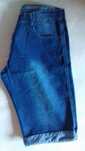 Pantaloni scurti de blugi