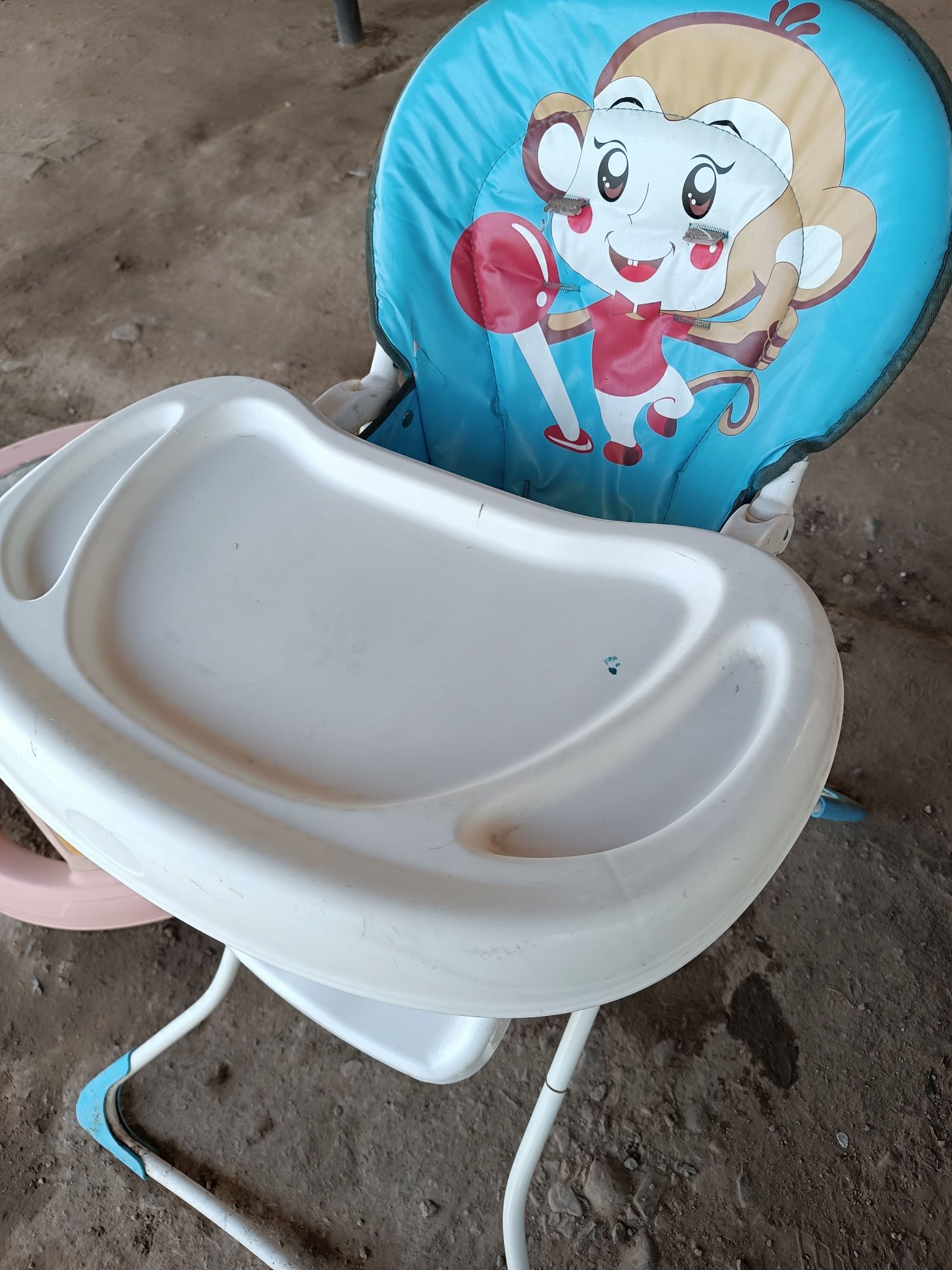 Стол для кормления