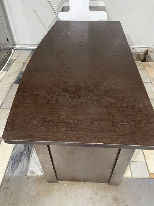 Продается офисный стол