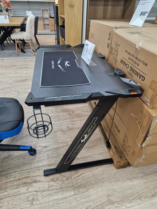 Birou+scaun gaming(cu lumini)