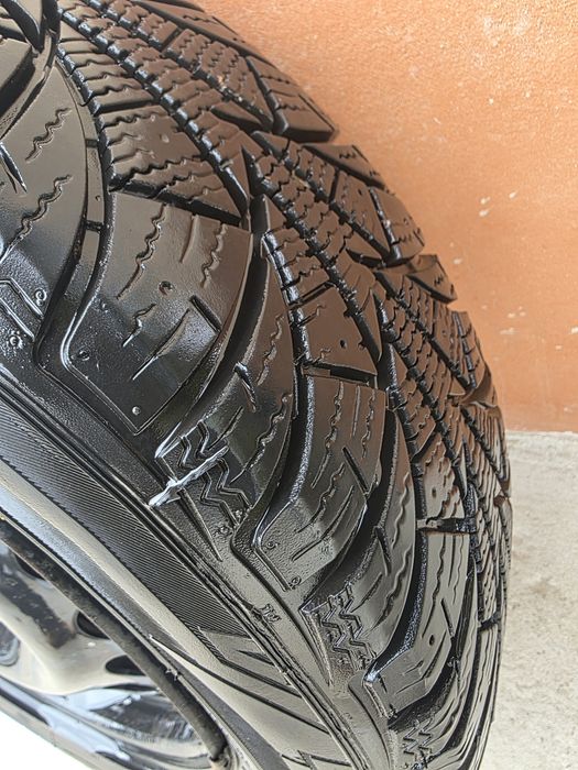 Anvelope cu jante 185/65/15 Rosava Snowguard