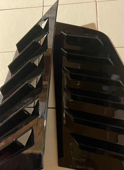 Чисто нови защитни лайсни за vw polo