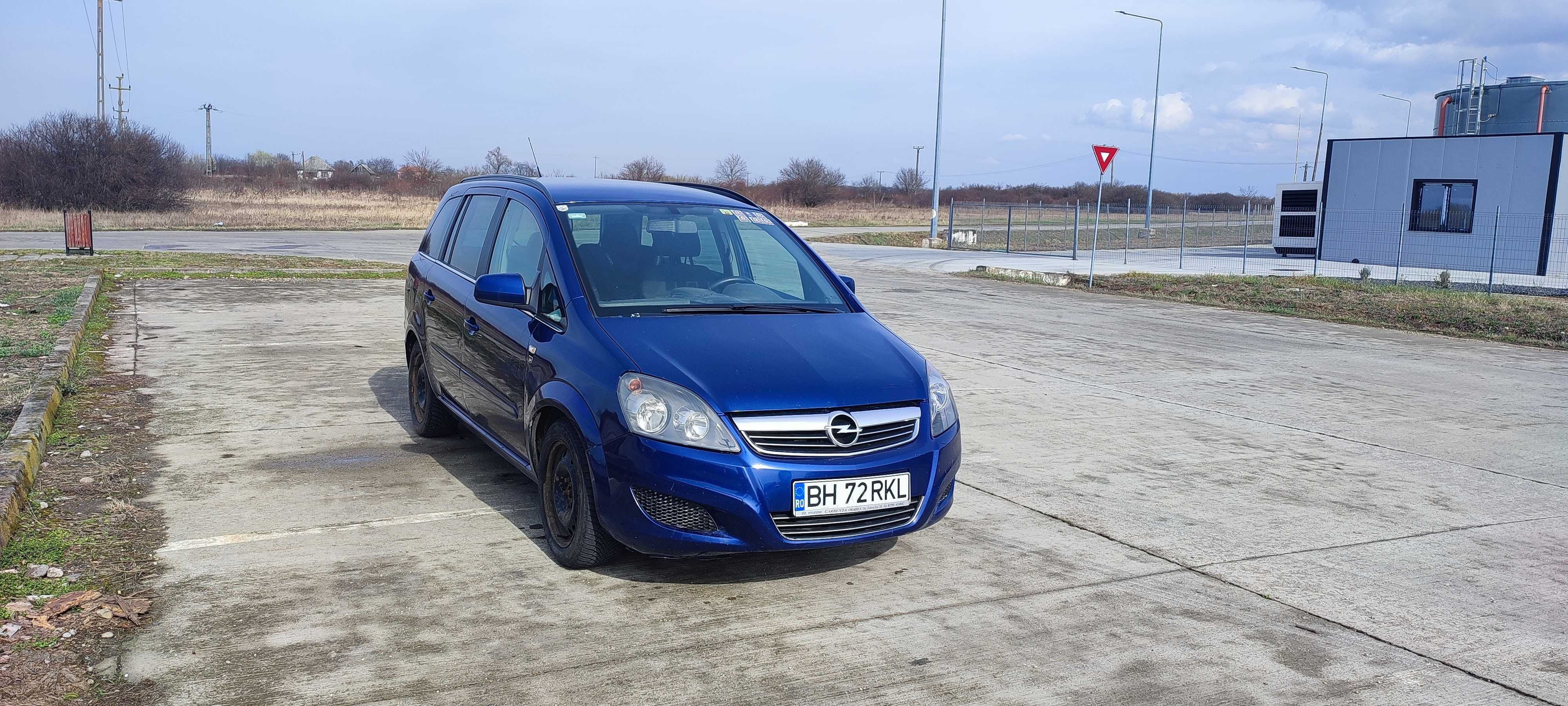 Opel Zafira b 2010