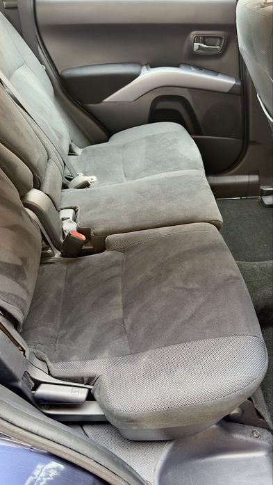 Mitsubishi outlander 2.0 diesel 4x4 la buton doar 137.000 km