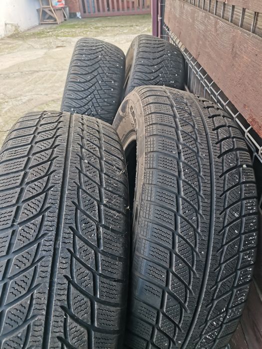Cauciucuri iarna 215/65/16