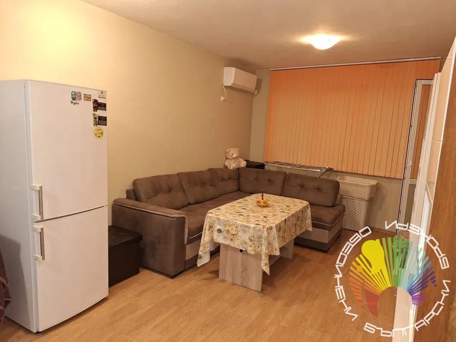 Дава се под наем Двустаен апартамент в Бургас, Славейков - 60 кв.м за 408 € - Снимка #2