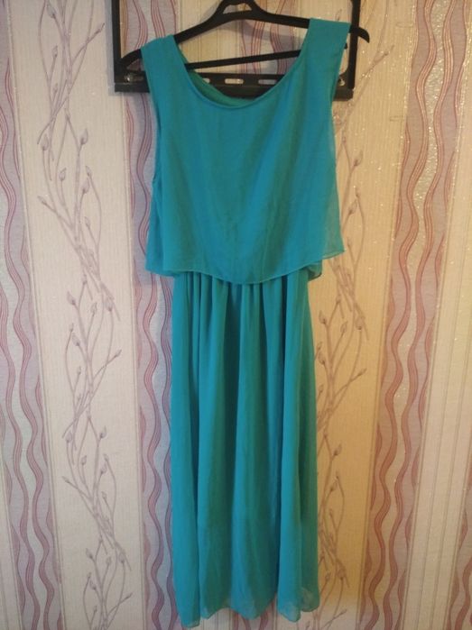 Продам платья недорого