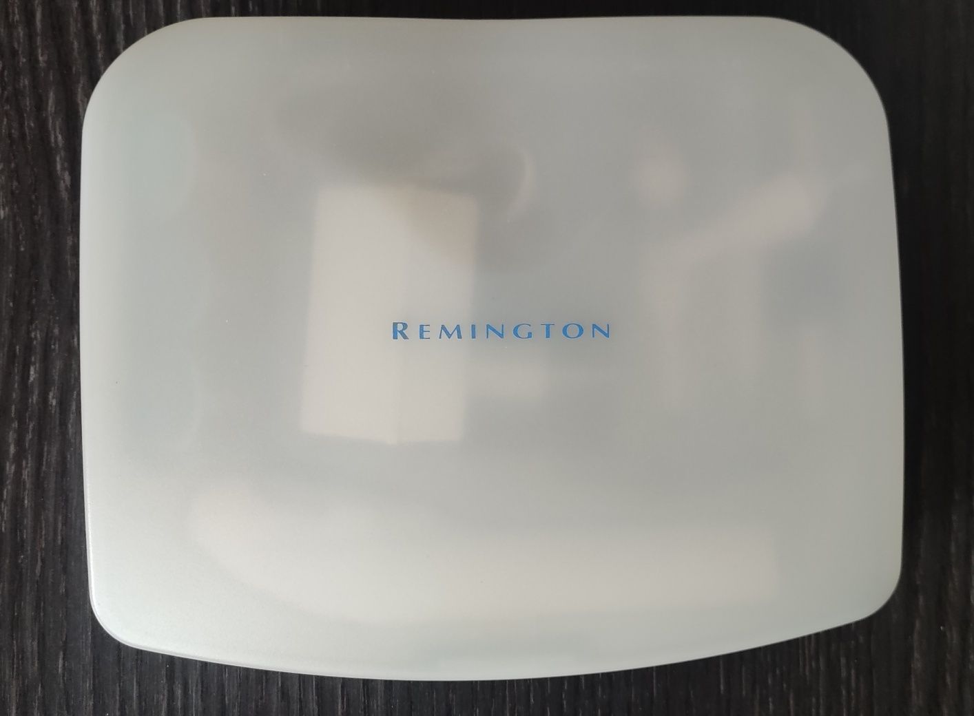 Комплект за маникюр RDMINGTON с електрическа бормашина
Комплект за ман