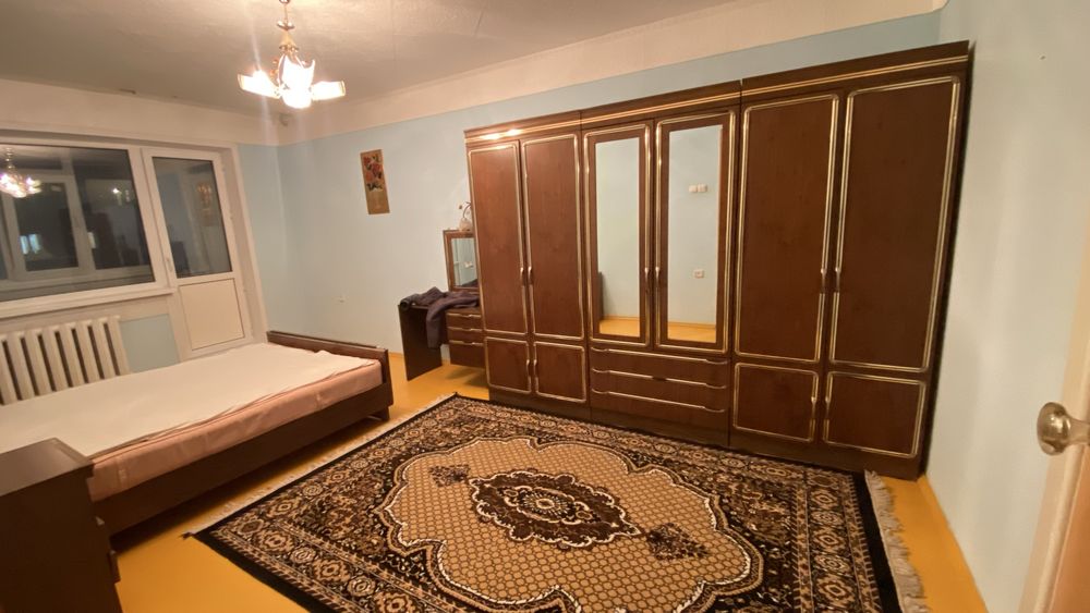 Продам Спальный гарнитур