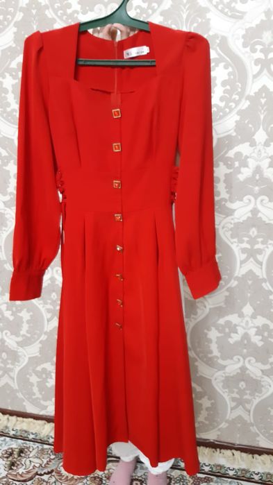 Красный женские платье