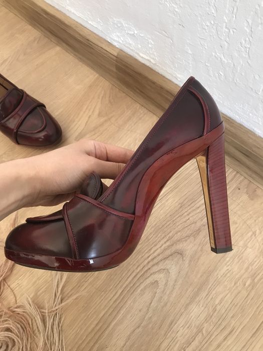 Продам туфли Salvatore Ferragamo 38.5