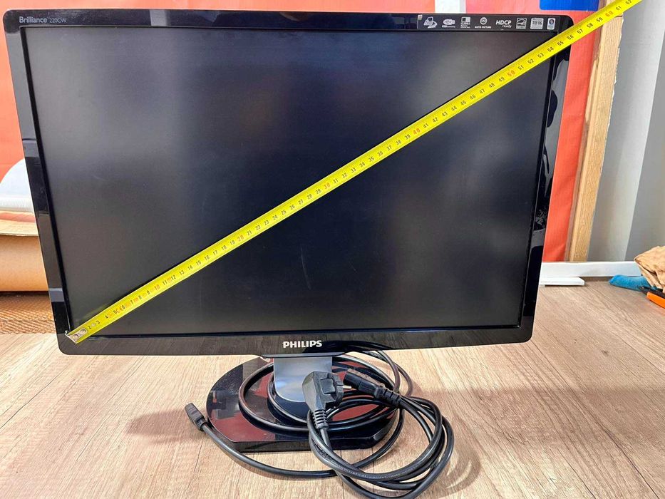 Продавам монитор Philips – модел HWGC9220 в отлично състояние.