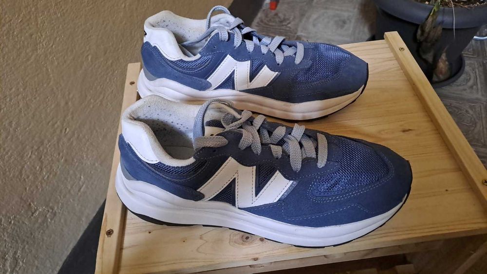 маратонки New Balance