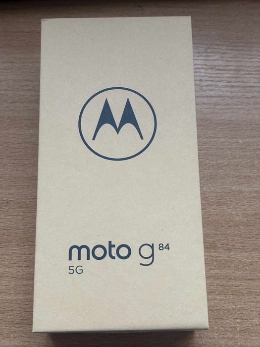 Moto g 84 5 G + калъф