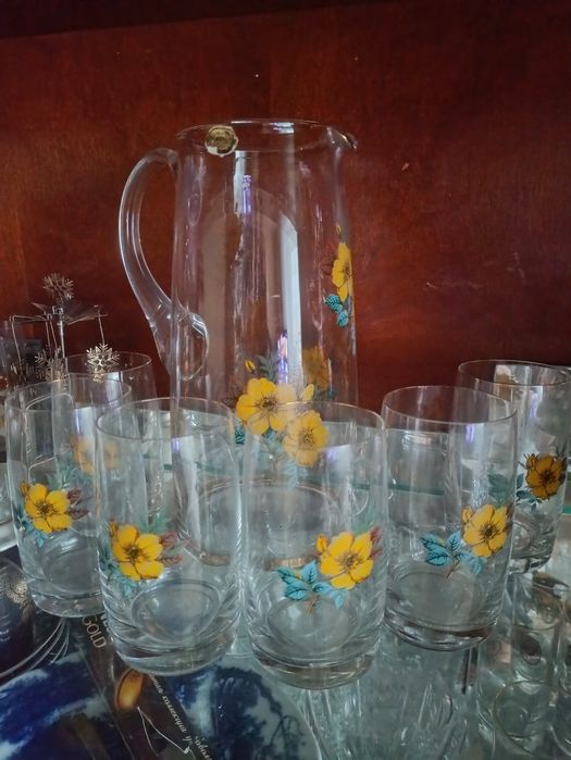 Сервиз из чешского стекла :кувшина и 6 стаканов Bohemia