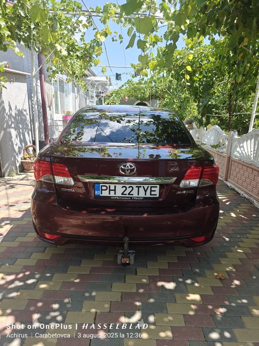 Vind Toyota Avensis