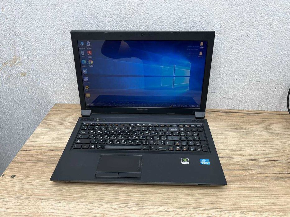 Для офисных работ LENOVO B570e Core i3/ОЗУ 4/SSD 256