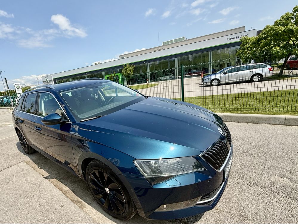 Skoda Superb navi