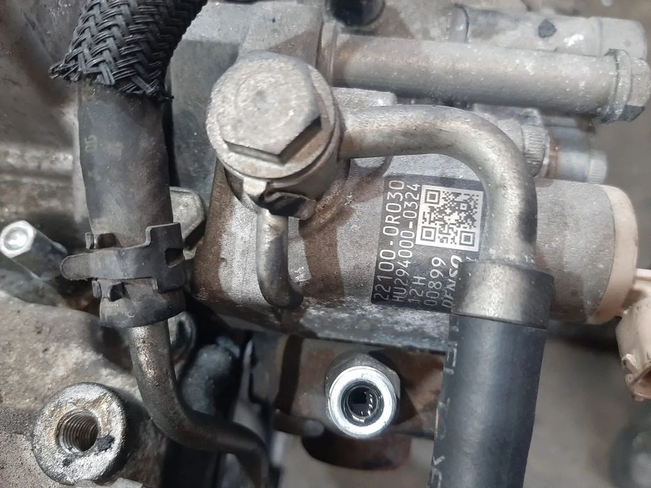 pompa inalta 2.2 d-4d toyota rav 4  avensis t25 verso lexus is 2  22100-0r030 hu294000-0324