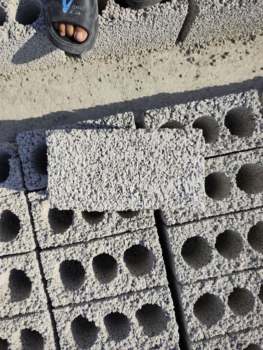 Shlakablok sotamiz dastavka qilamiz