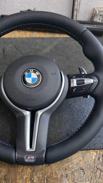 Безупречен волан за BMW M Performance F30 F15 F16 F25 F36 F20 F48