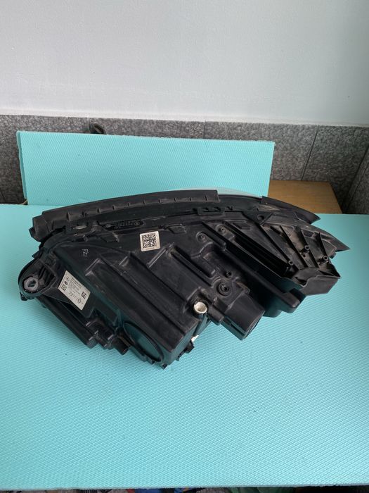 Десен фар far 1EX.2015 за Мерцедес Mercedes E class Е класа W213