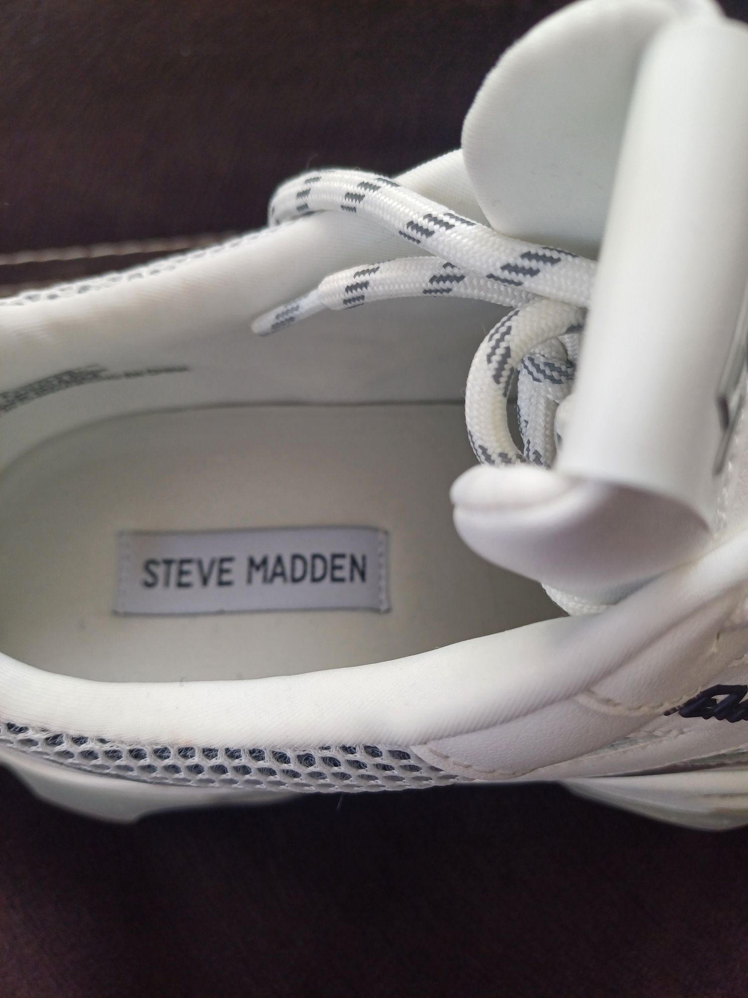 Малко носени маратонки Steve Madden 39 номер