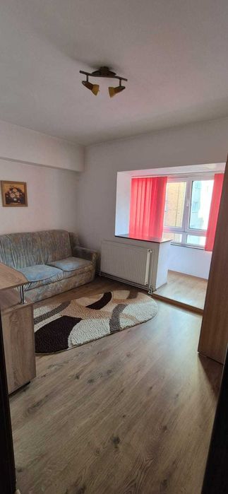 Apartament 3 camere cu 3 balcoane, giratoriu Zizin, aproape de Afi
