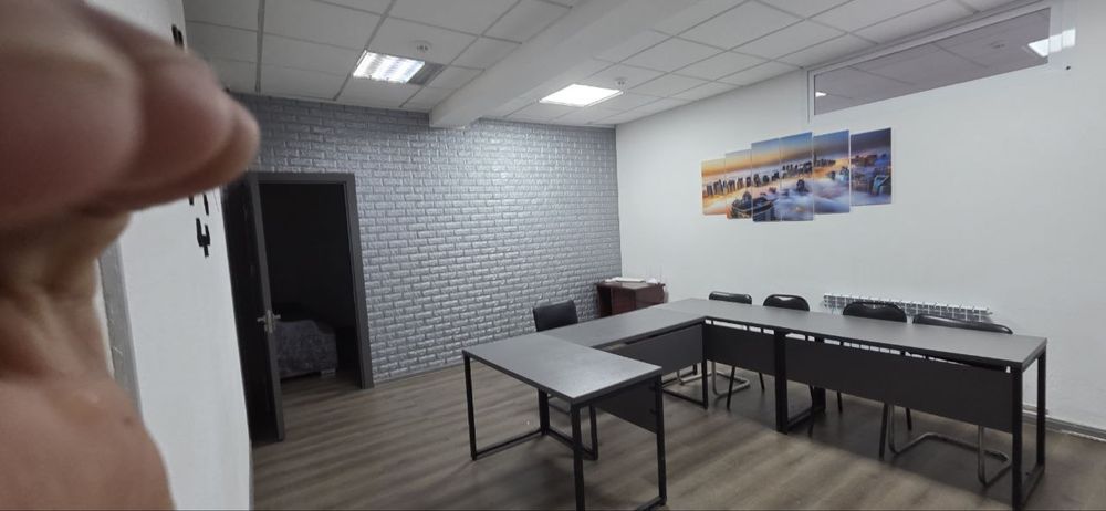 Срочно Офис 2Комнаты с Мебелью