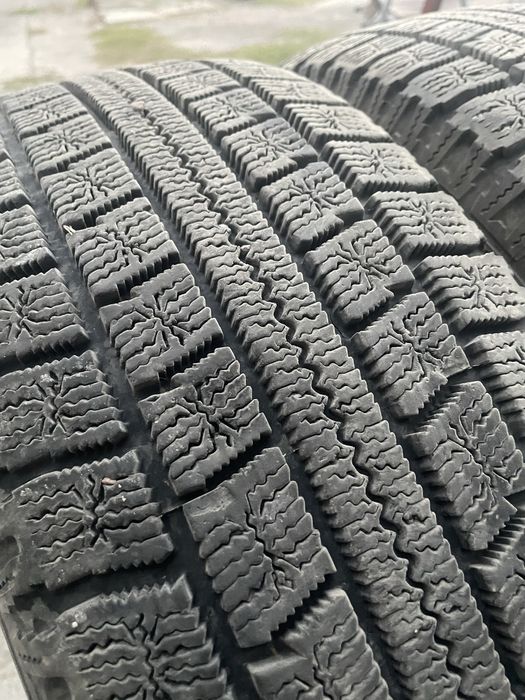 Зимние шины в отличном состоянии!