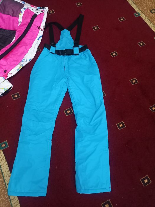 Зимний спортивный костюм размер s подойдёт и на m