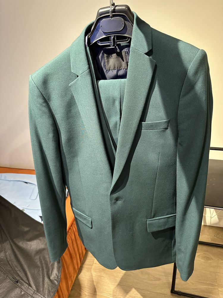 Costum slim fit verde barbati marimea 48